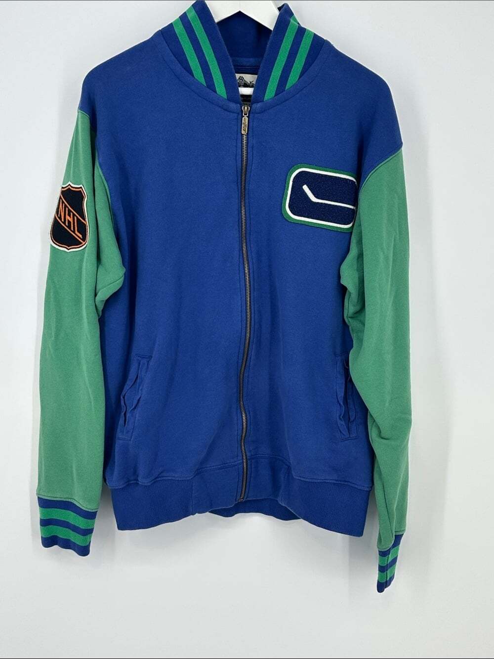 Vancouver Canucks Blue & Green Zip-Up Jacket - Size Large
